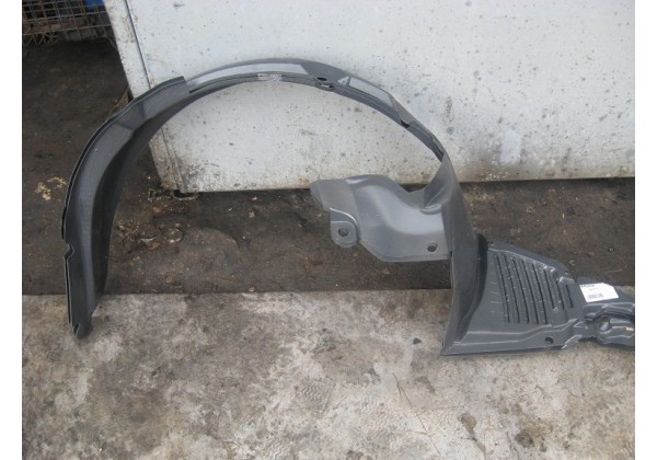 Підкрилок передній лівий Renault Laguna II, 8200574459*